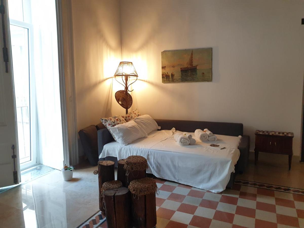 Apartamento "Infrascata" Cento Metri Dal Mann Nápoles Exterior foto